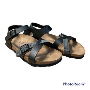 NWOT Birki’s Birkenstock sandals Size 39 Unisex